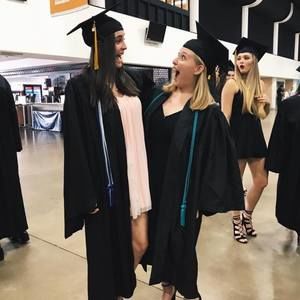 Meet your Posher, Mia