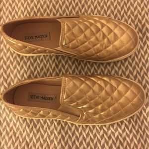 Steve Madden ECENTRQ Sneaker - Gold