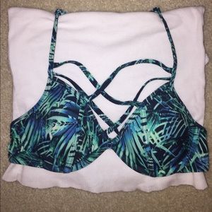 ❗️MAKE OFFERS❗️VS Pink Strappy Leaf Swim Top