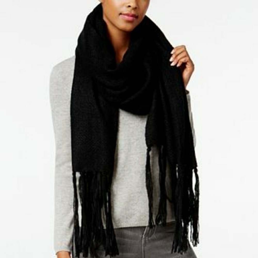 Steve Madden Cozy Marked Blanket Scarf