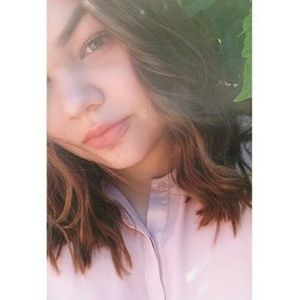 Meet your Posher, Chanelle