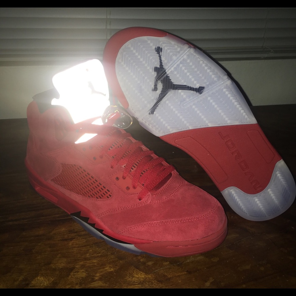 Deadstock "Red Suede" Jordan 5