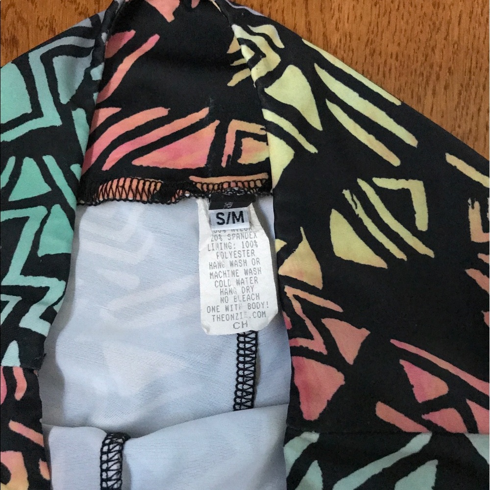 ONZIE - Multi Color Print - Picture 5 of 5