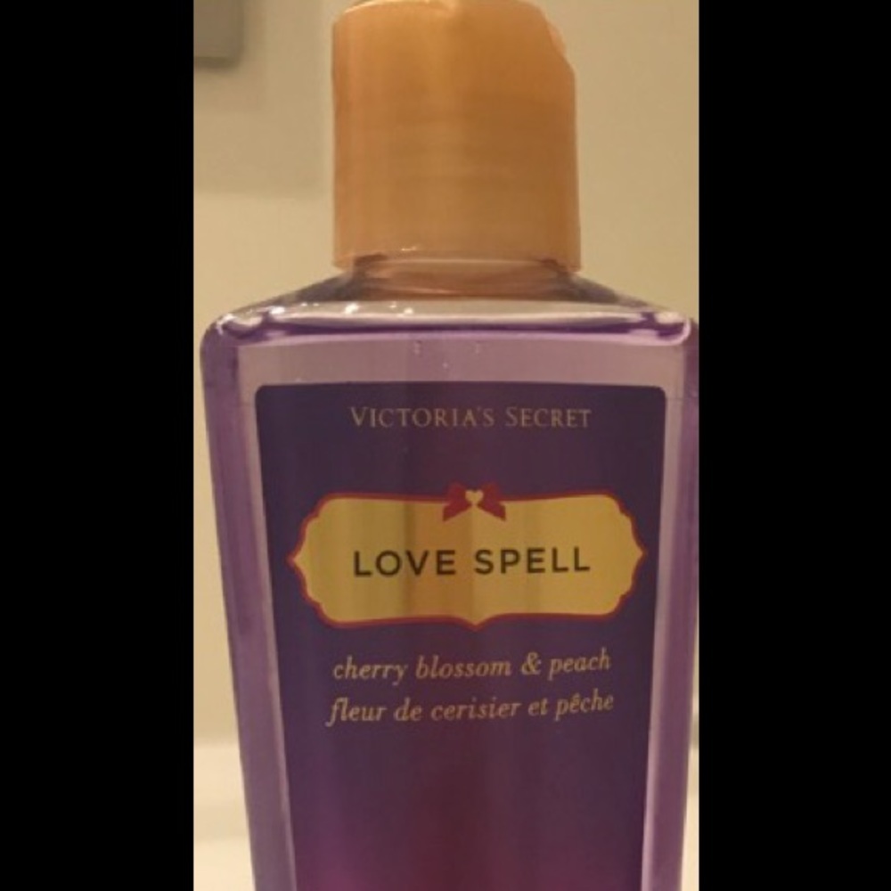 Victorias Secret Love Spell Body Wash