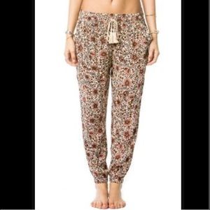 Printed floral lounge pants