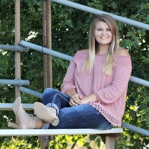 Meet your Posher, Kaitlyn