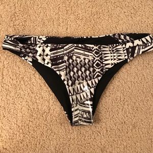 LSPACE BATHING SUIT BOTTOMS BRAND NEW REVERSIBLE
