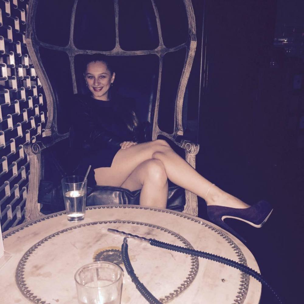 Meet your Posher, Yana