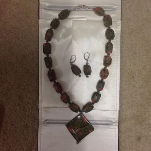Heavy bold solid jasper set. 18 in neck. All SS