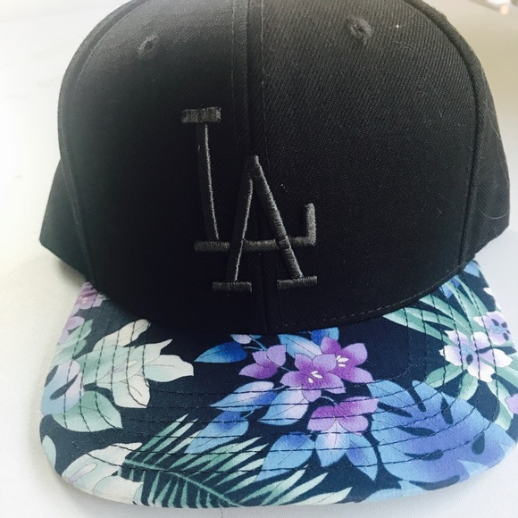 floral la hat