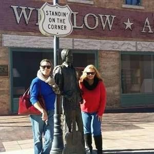 Meet your Posher, Lorie