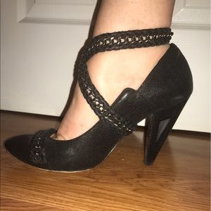 MODERN VINTAGE BLACK HEELS SIZE 40