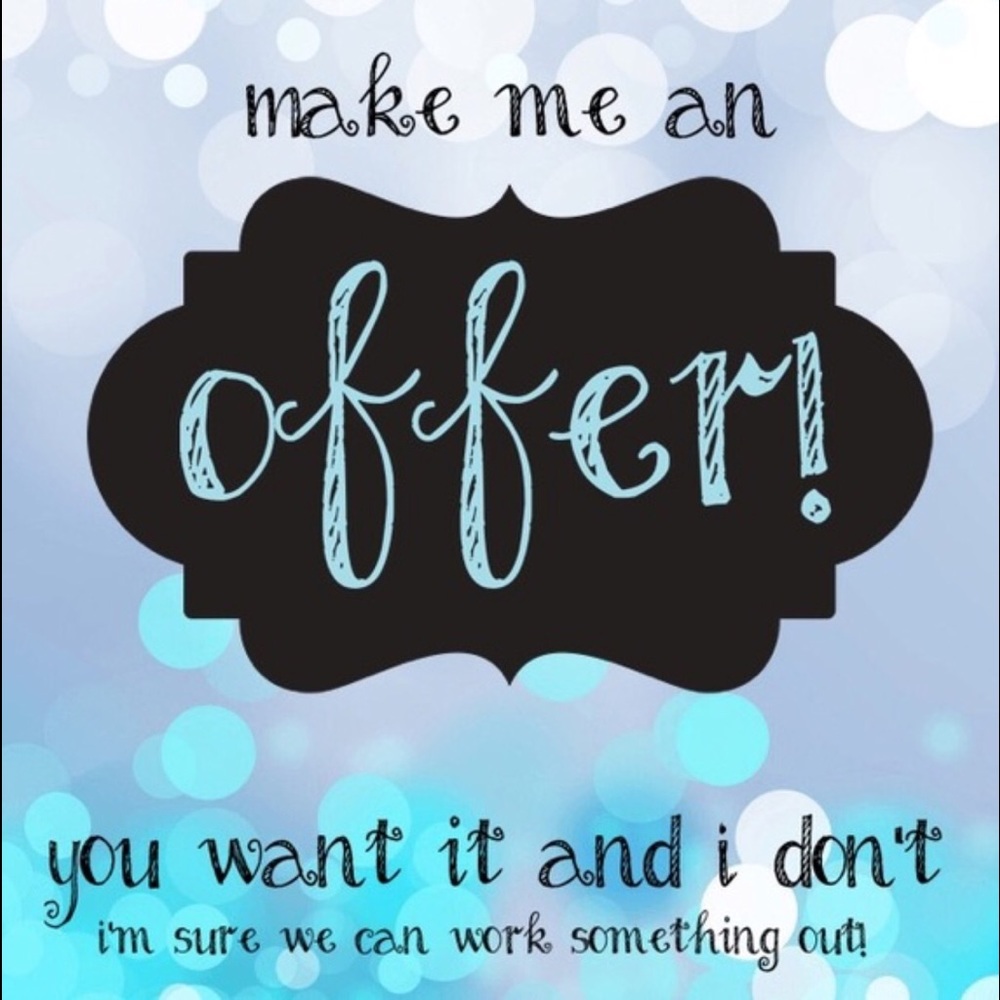 I 💙 OFFERS!!! 👚👗👖
