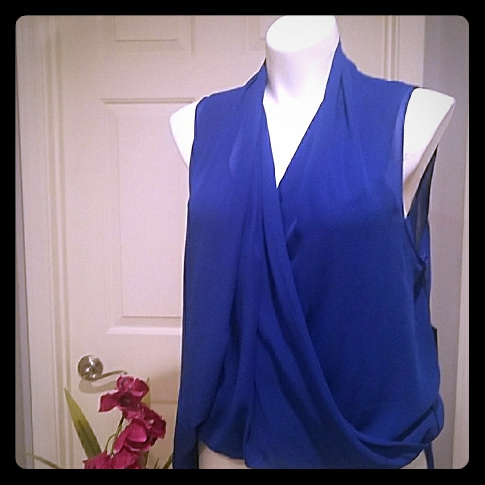 Vince Camuto top