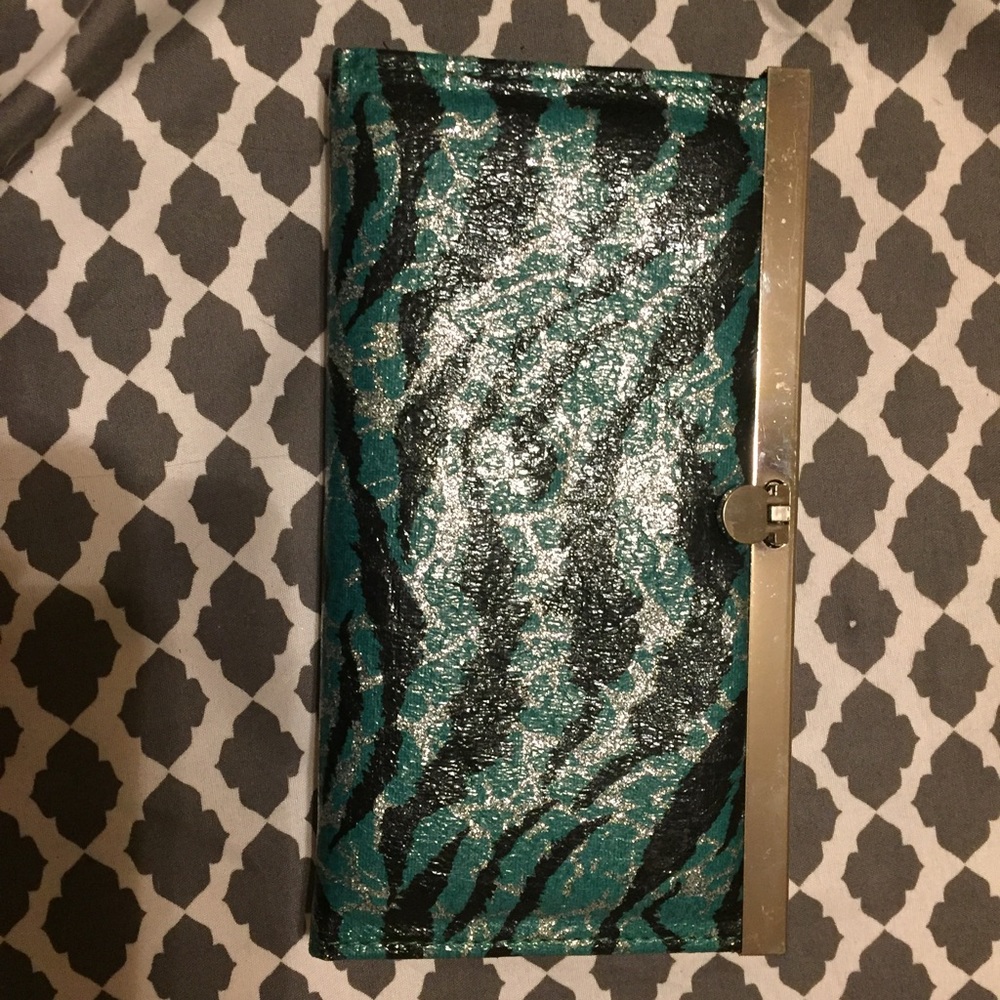Cute Green Clip Wallet