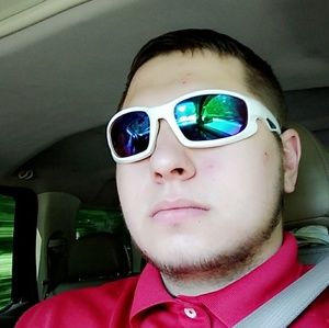 Meet your Posher, Travis