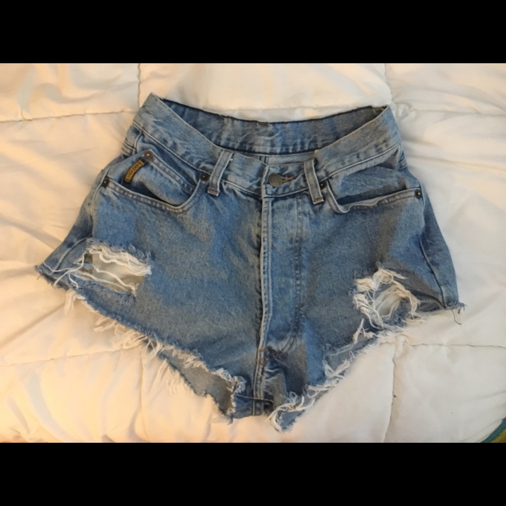 HIGH WAISTED GIORGIO ARMANI DISTRESSED SHORTS