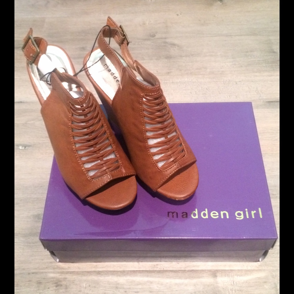 Madden Girl Wedges - multiple sizes