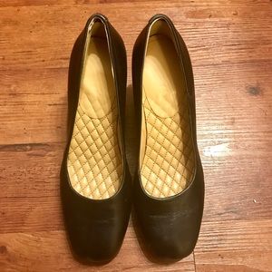 Like New Black  Espirit Wedge