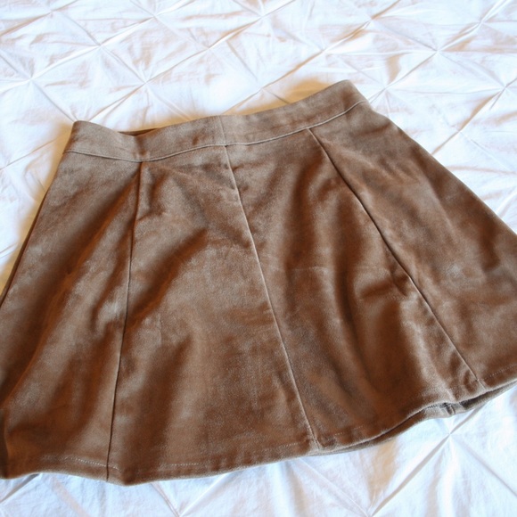 70s Suede Snap Button-Up Skater Skirt - Picture 2 of 5