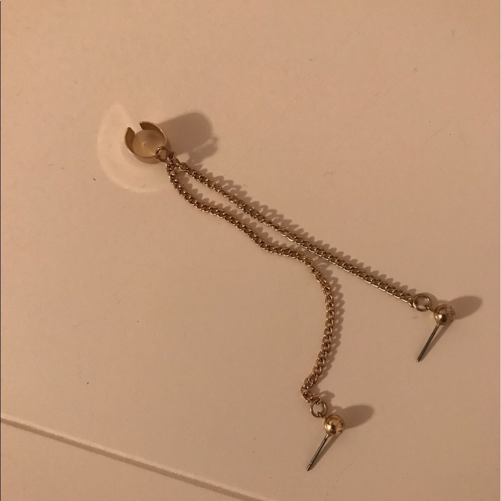 Trendy cuff earring