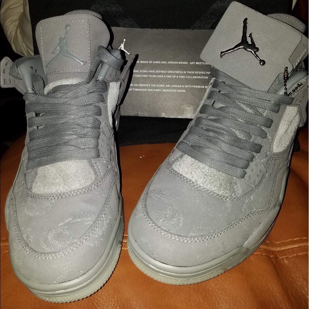 *SOLD on STOCKX* Air Jordan 4 Retro KAWS in Cool Grey/White