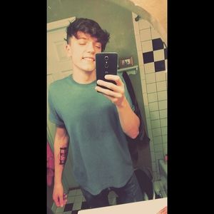 Meet your Posher, Eric