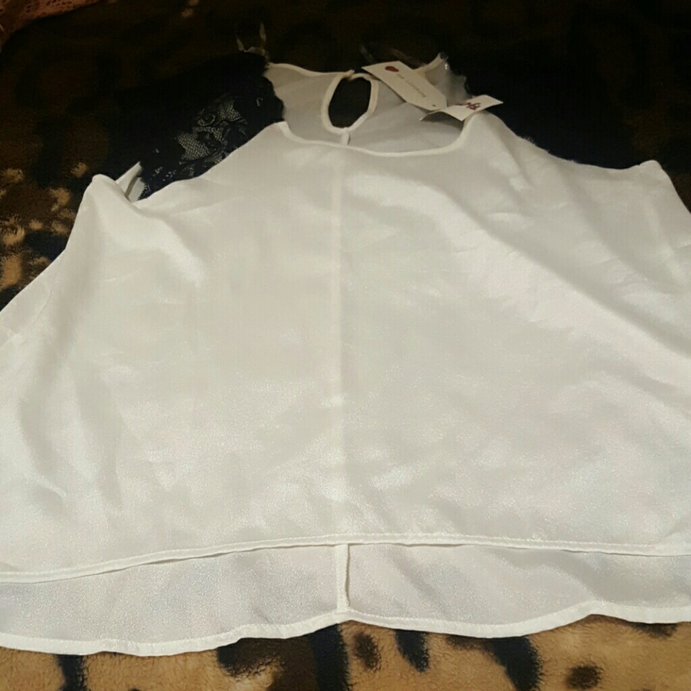 Cute blouse