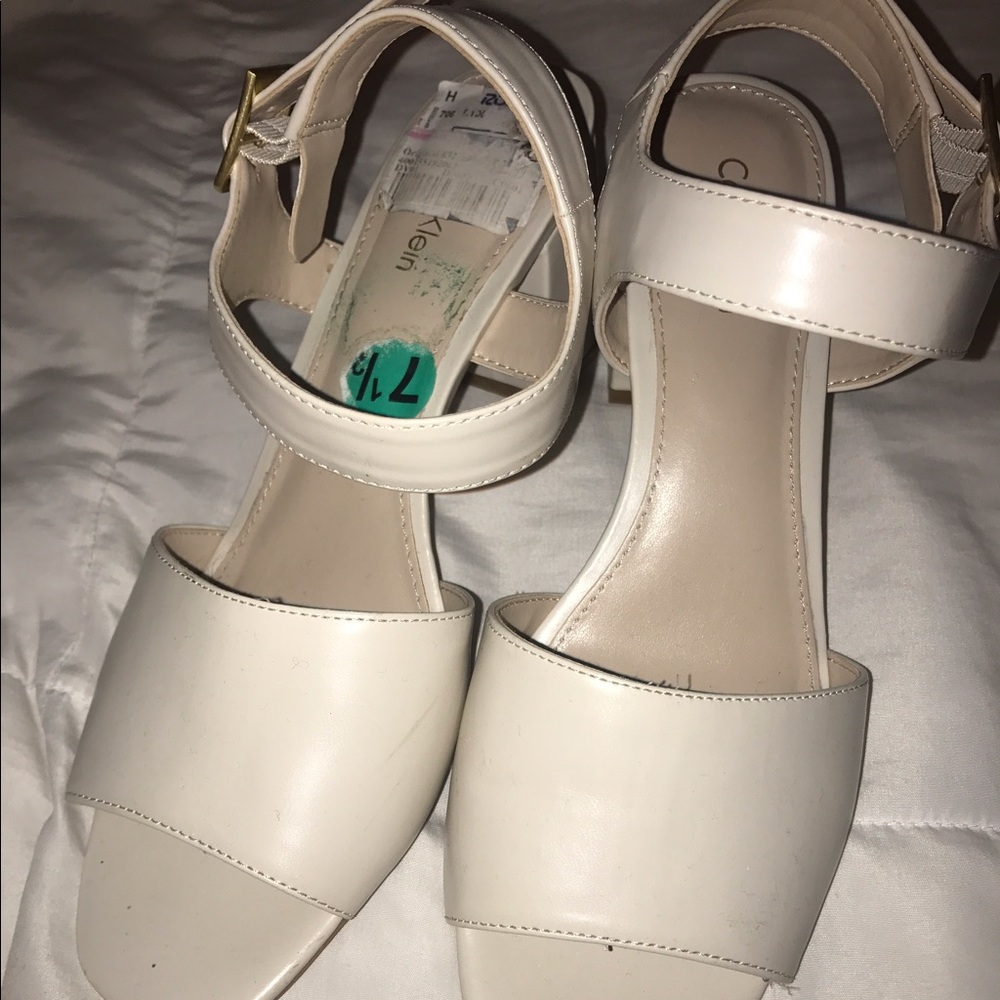 Calvin Klein heels - Picture 2 of 5