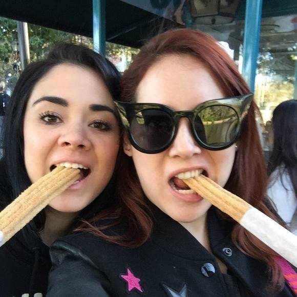 Meet your Posher, Daniela - Picture 4 of 4