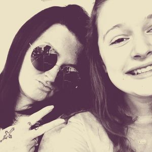 Meet your Posher, Carrie