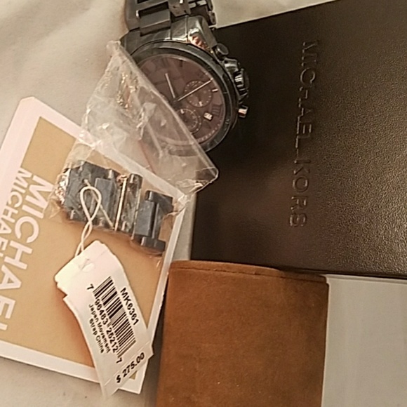 Michael Kors Breckenridge Chronograph Watch - Picture 6 of 7