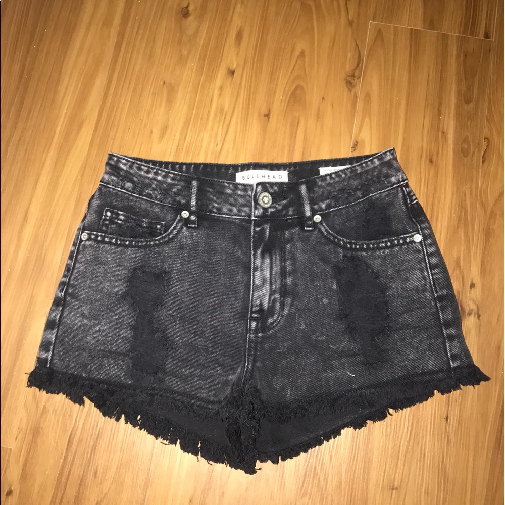 Black PacSun shorts