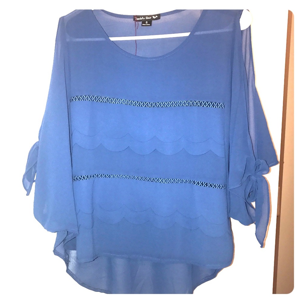 Blue ruffle boutique top
