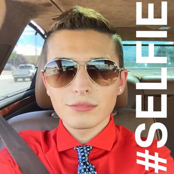 Meet your Posher, Andrew - Picture 1 of 1