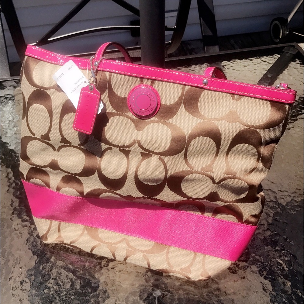Coach Tote BRAND NEW!