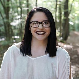 Meet your Posher, Alexis