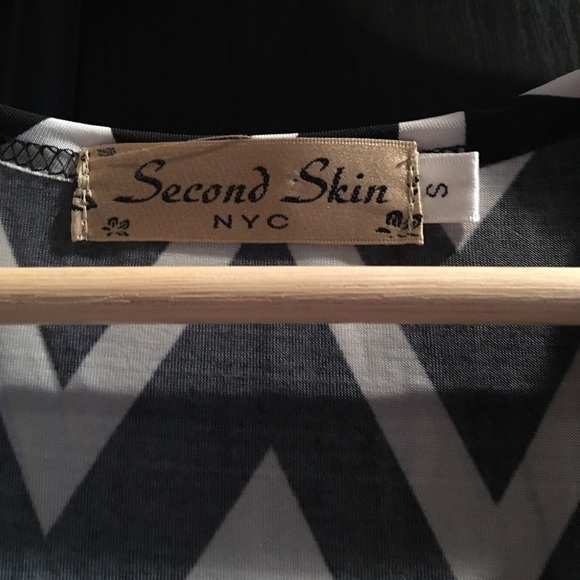 Chevron Black & White Dress! - Picture 3 of 5