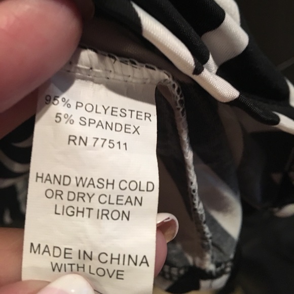 Chevron Black & White Dress! - Picture 4 of 5