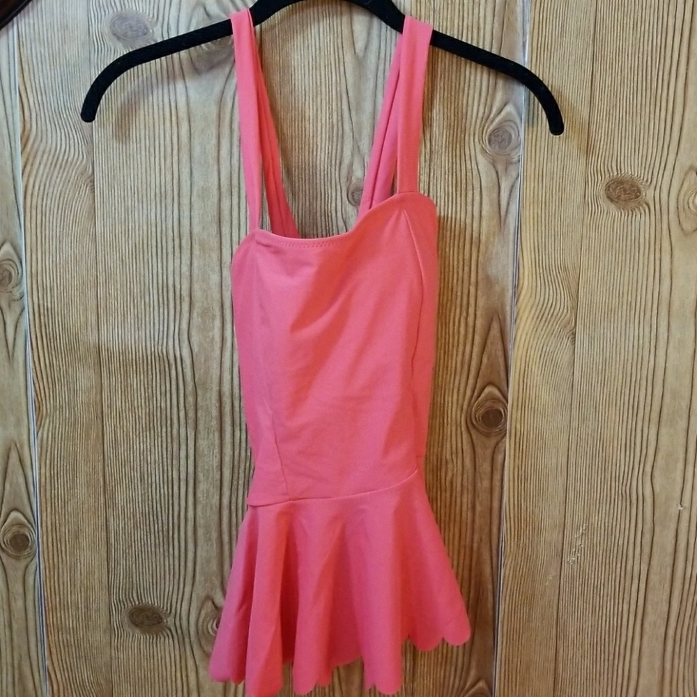 ♀️NWT Cheeky Gal Swim Top♀️