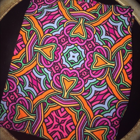🦄 HTF BN Lularoe Os coloring book leggings 🦄 - Picture 1 of 1