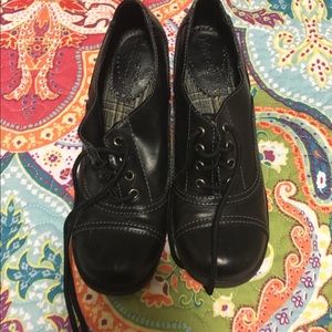 Mudd Black heel oxyford style shoes 6.5