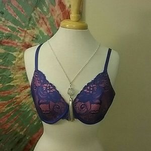 Beautiful Bra by Natori - 32DD.