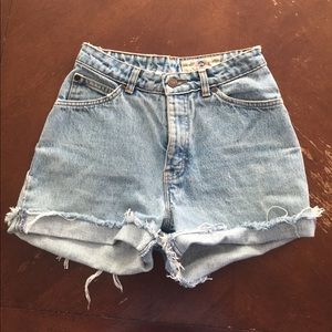 Vintage light wash-hi waisted denim gap shorts