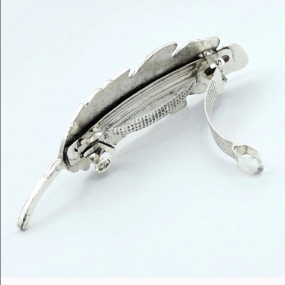 LARGE GOLD OR SILVER LEAF HAIR CLIP/BARRETTE 1pc - Picture 2 of 4