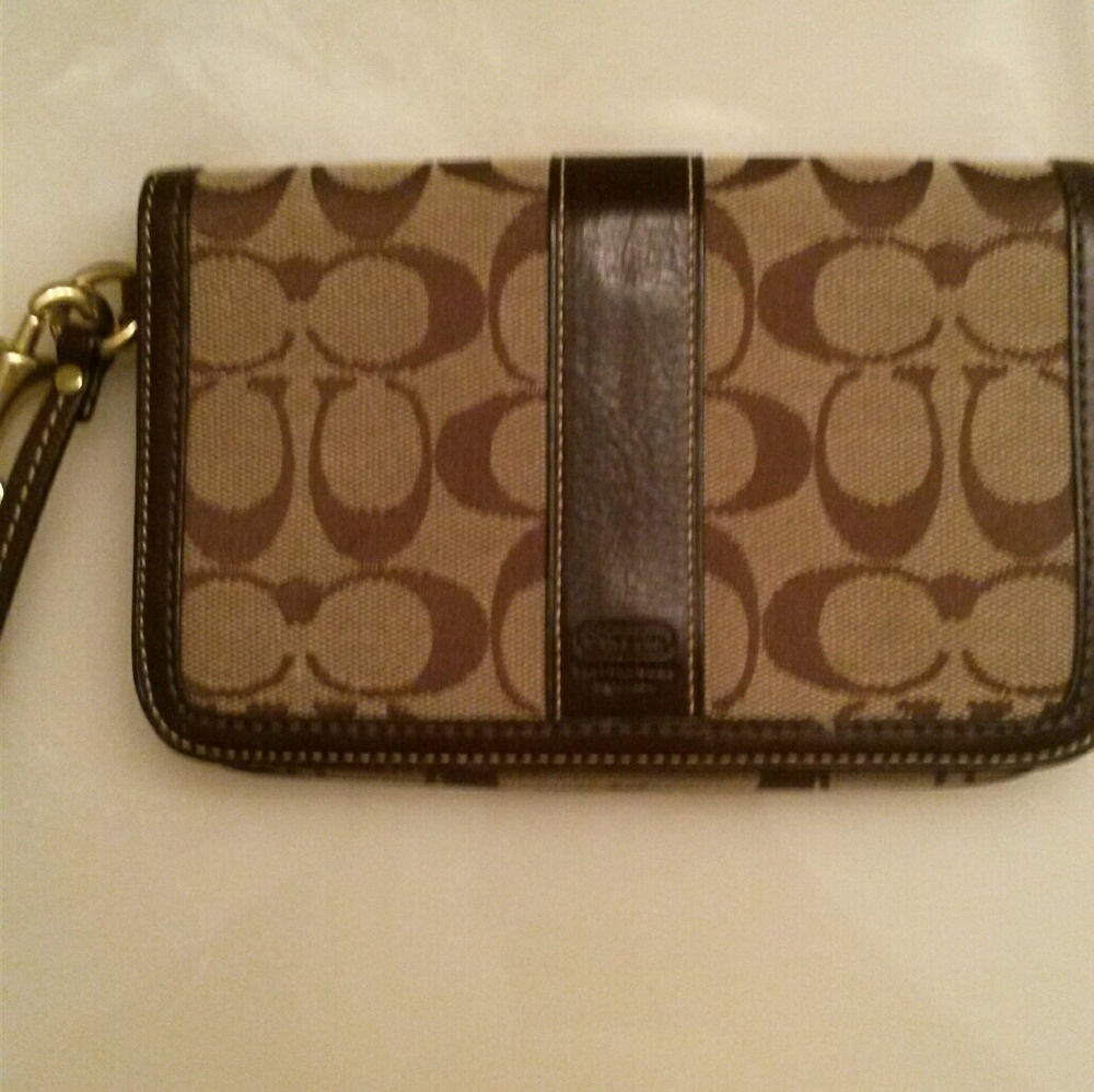 Coach wristlet