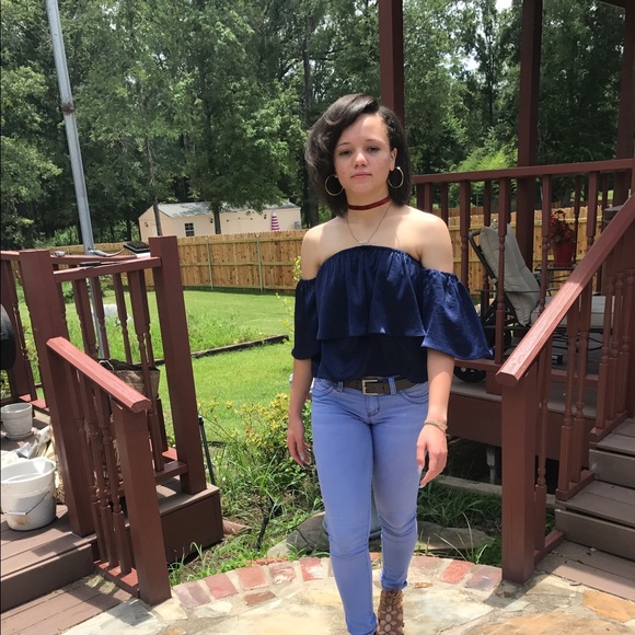 Meet your Posher, Carrington - Picture 1 of 1