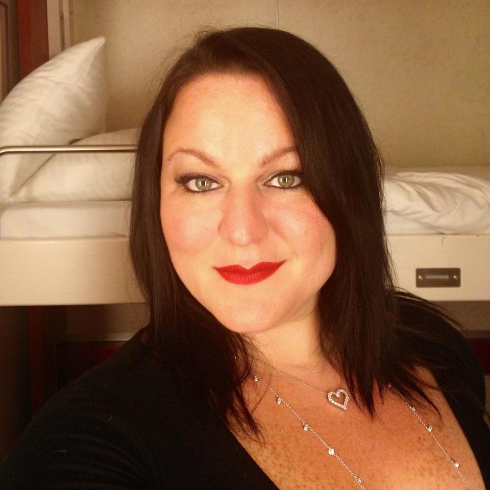 Meet your Posher, Stephanie