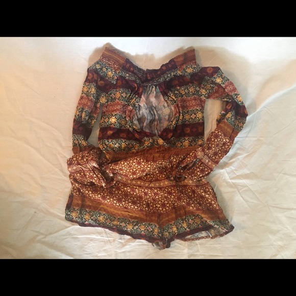 Romper - Picture 2 of 2