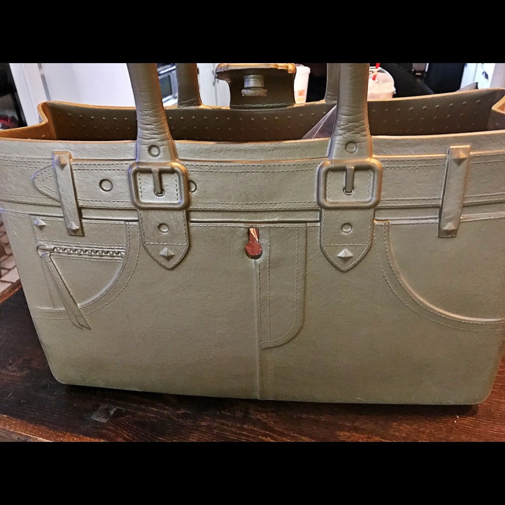 EUC! The GREATBAG! Gold - Picture 3 of 4